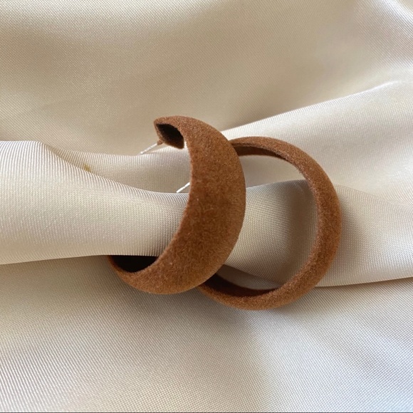 Jewelry - 💙Sterling Silver Velvet Fabric Earrings